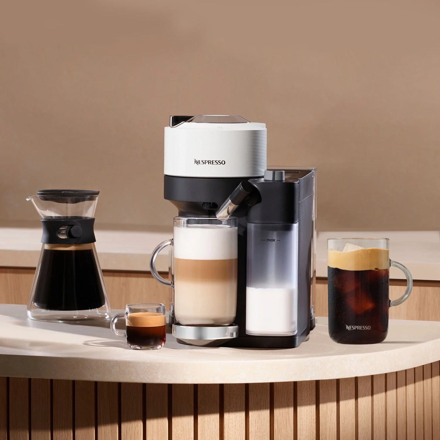 Nespresso by De Longhi Vertuo Lattissima (12 безплатни капсули)